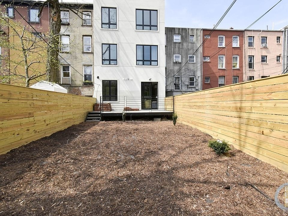 1st image of 37 Irving Pl #1GARDEN