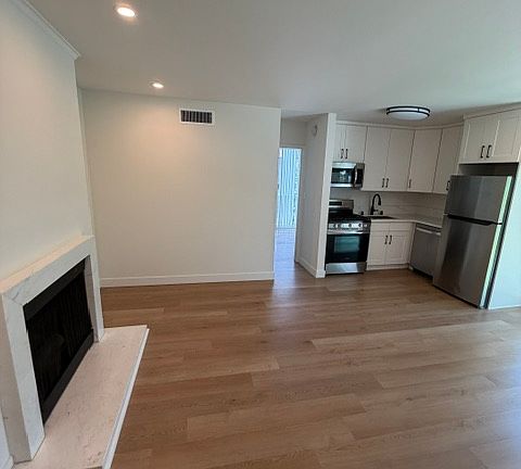 2nd image of 11746 Bellagio Rd #8cf3110fa