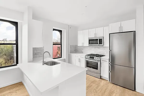 Rented by Freestone Property Group | media 18