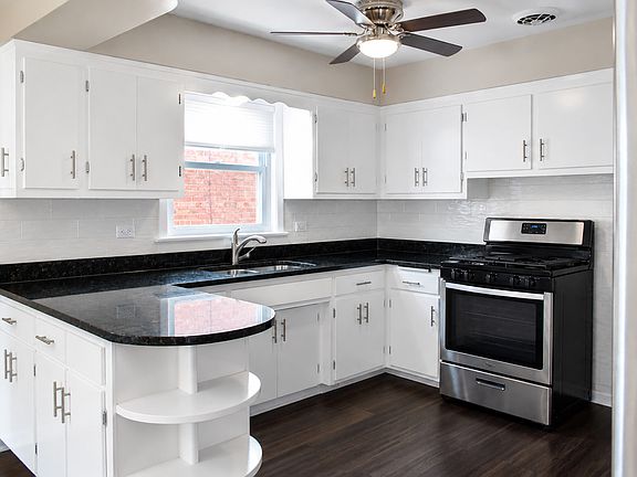 4th image of 10941 S Kedzie Ave