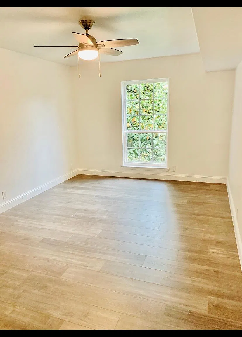 5311 Fleetwood Oaks Ave — Photo 3