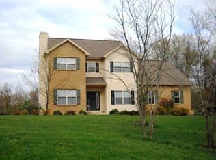 8325 Lavelle Rd, Athens, OH 45701