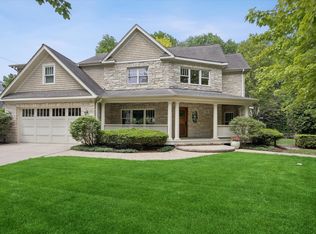 360 N Oak St, Hinsdale, IL 60521