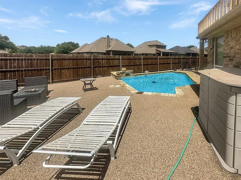10717 Greenview Ct — Photo 26