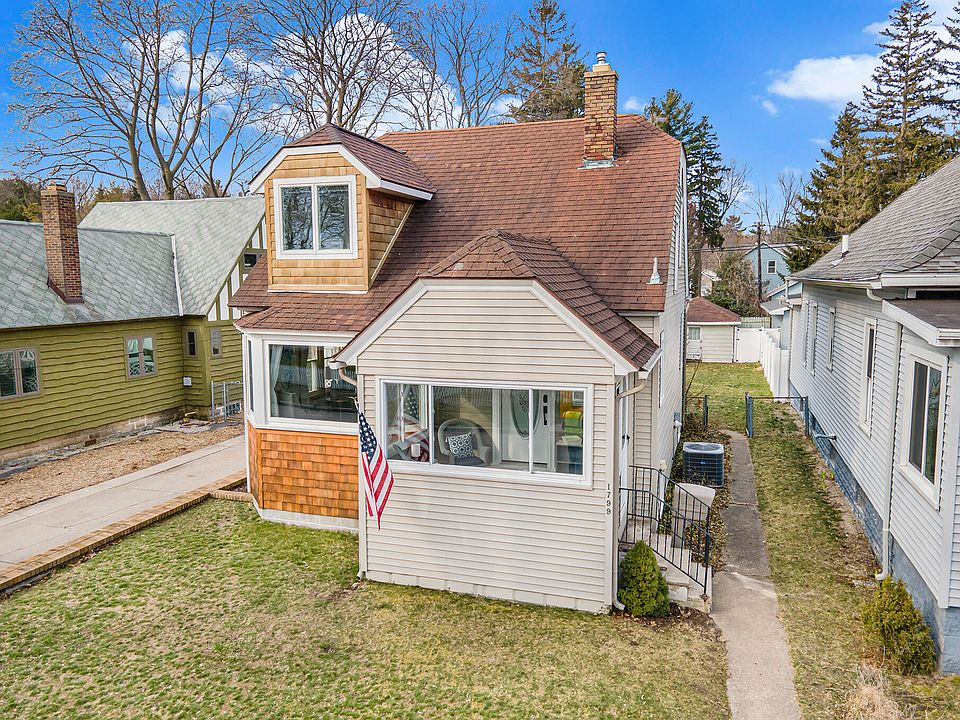 1799/1801 Edgewater St, Muskegon, MI 49441 Zillow