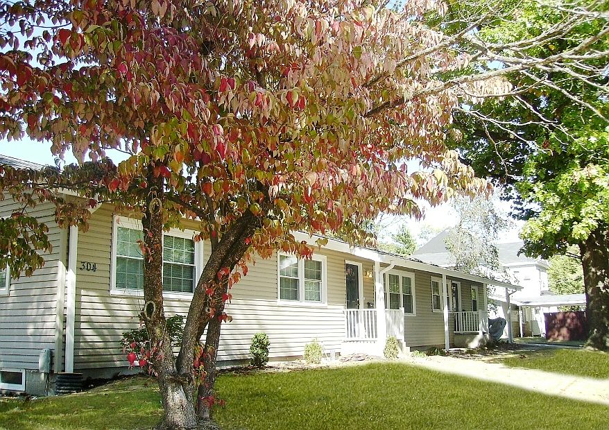 1st image of 304 S Poplar St #C