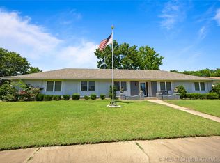 6809 E 74th St, Tulsa, OK 74133