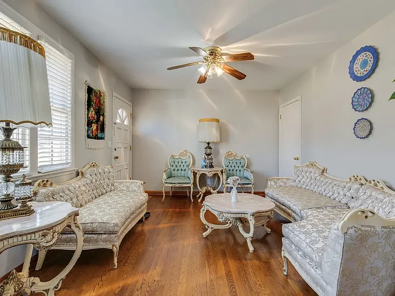 366 Brewer Dr — Photo 6