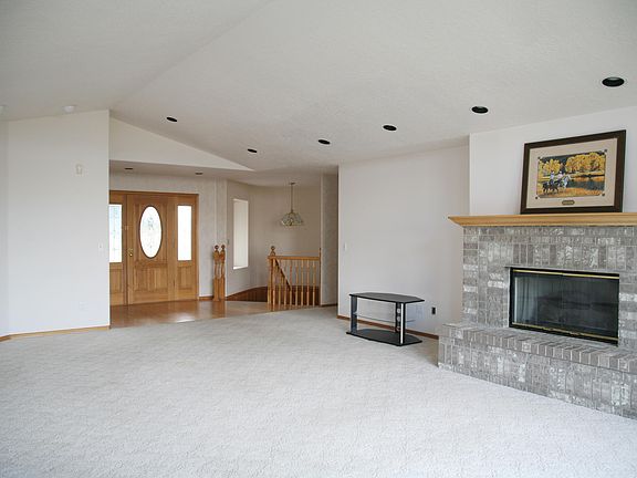 4th image of 1929 NE Squire Dr