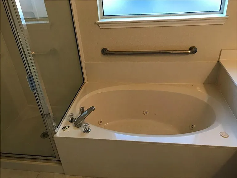 10309 Broomflower Dr — Photo 32