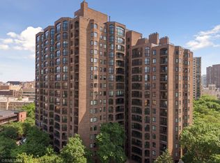 1235 Yale Pl APT 1305, Minneapolis, MN 55403