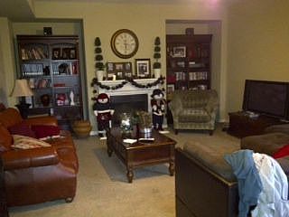 3rd image of 1866 W Tudor Ln