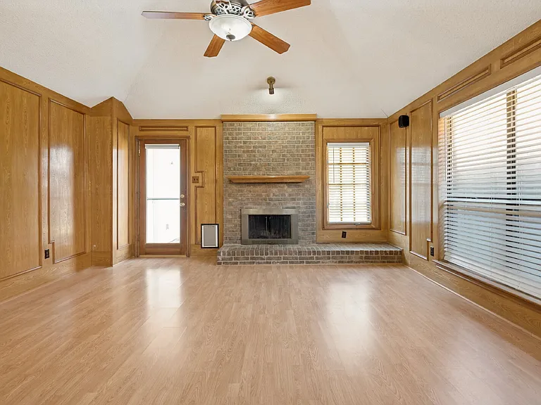 2336 Ridgestone Dr — Photo 5