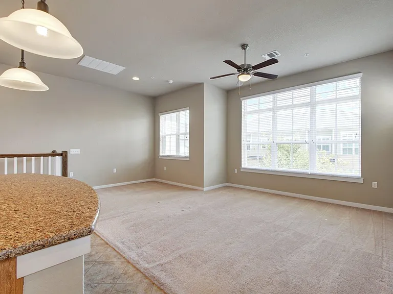 2806 Moreno St — Photo 9