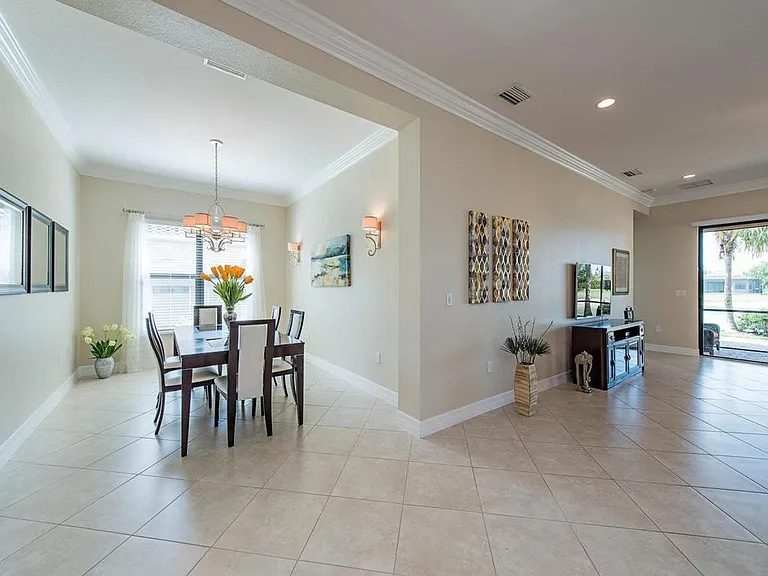 3326 Baltic Dr — Photo 6