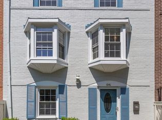 8146 Lakepark Dr, Alexandria, VA 22309