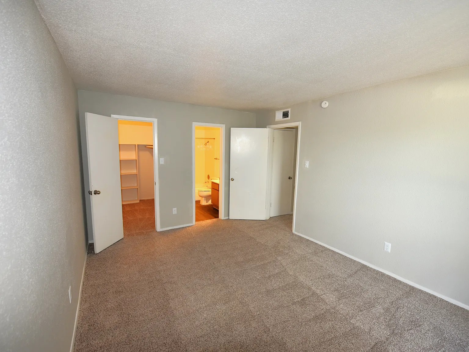 Mariposa Flats — Photo 3