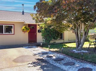 1933 NE Virginia St, Bremerton, WA 98310