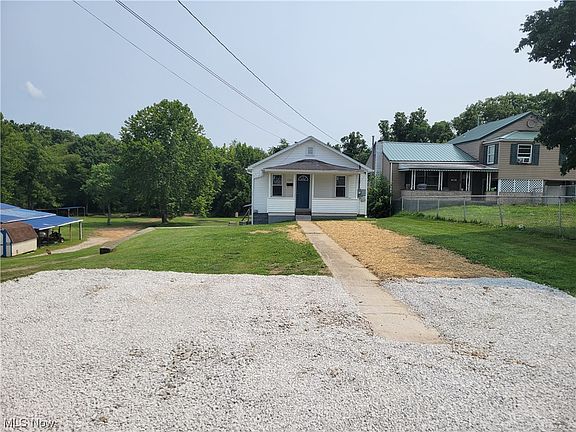 2nd image of 1101 Elder St