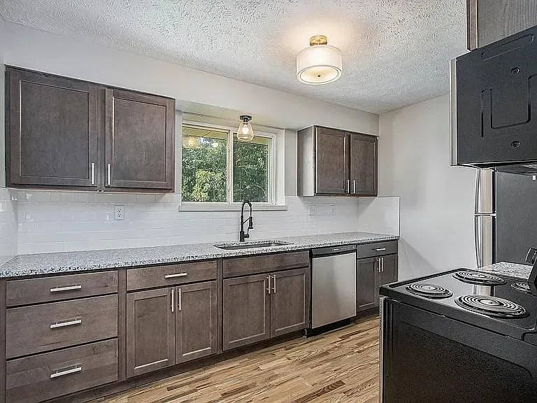 2416 Texel Dr, apt 1 — Photo 1