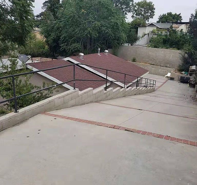 2nd image of 7143 Mooney Dr