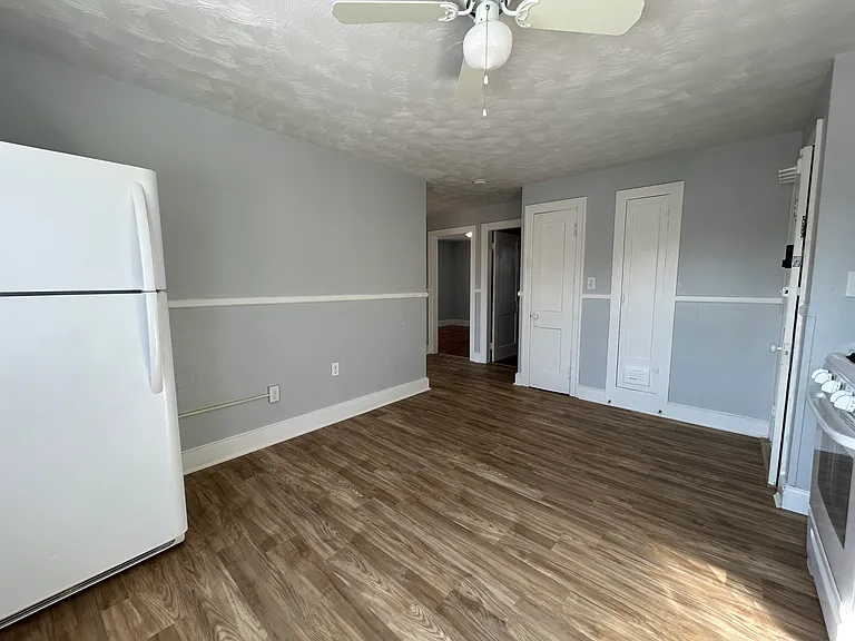 52 Monroe Ave #2F — Photo 5