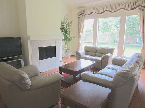 high ceiling spacious living room
