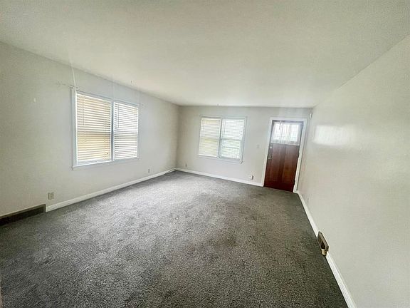 3rd image of 105 Cleveland Ave #1