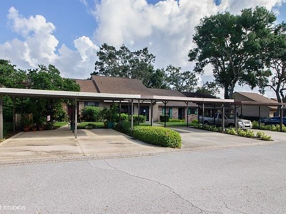 2nd image of 17 Cove Ln