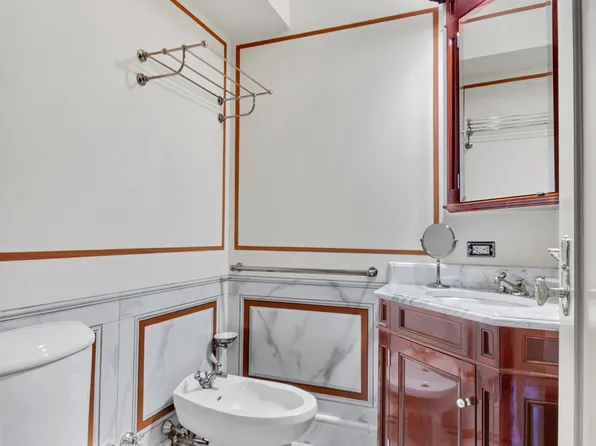 1 Central Park South image 24 of 28