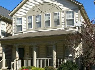 9167 Stonegarden Dr, Lorton, VA 22079