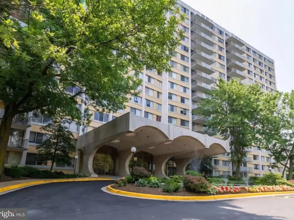 301 N Beauregard St APT 203, Alexandria, VA 22312