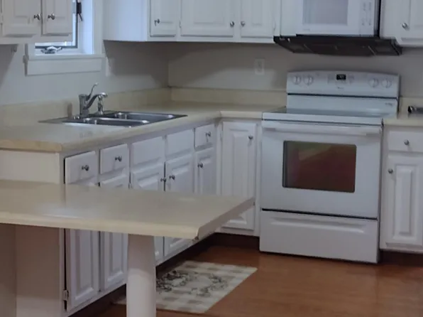 4023 Gill Ave, Hampstead, MD 21074