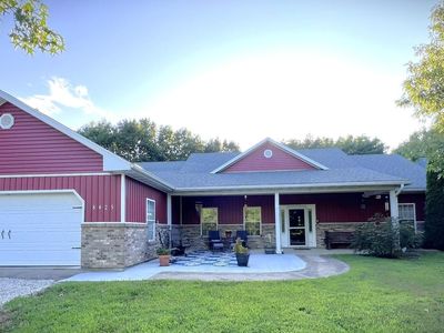 8425 Hillers Creek Dr, New Bloomfield, MO, 65063