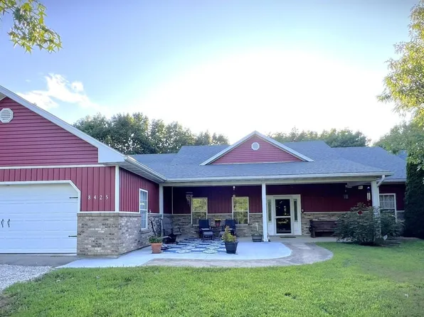 8425 Hillers Creek Dr, New Bloomfield, MO 65063