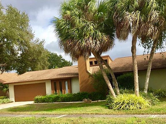2nd image of 8301 Lago Vista Dr