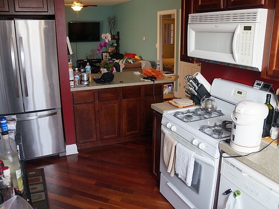 5th image of 4819 W Hutchinson St APT 2R