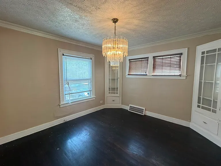 3398 Winsford Rd — Photo 24