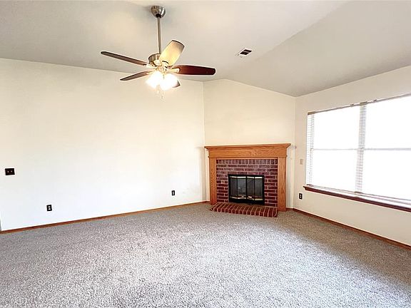 4th image of 13304 Grayson Pl