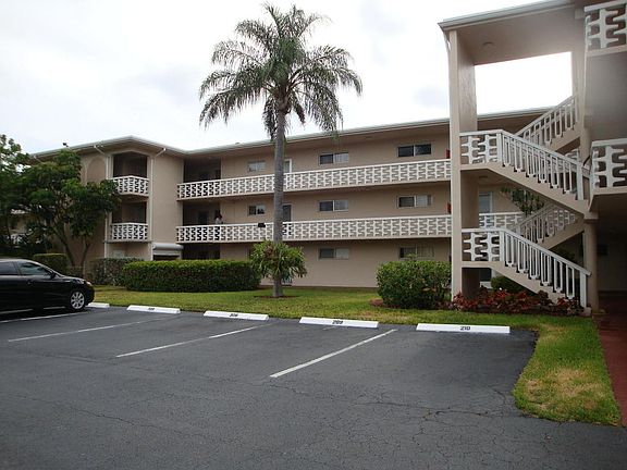 2nd image of 2721 N Garden Dr #207