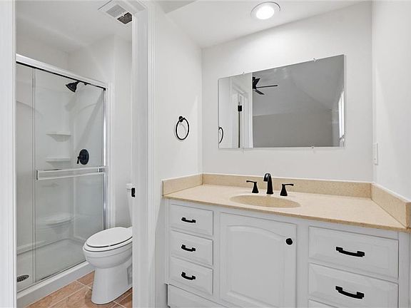 4th image of 6608 E 124th St