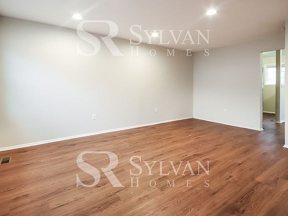 2nd image of 40 Western Winds Cir