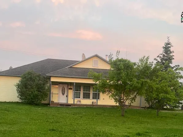 514 W 6th Ave, North Pole, AK 99705