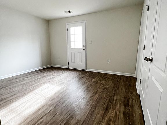 Basement/Laundry - Floor Level