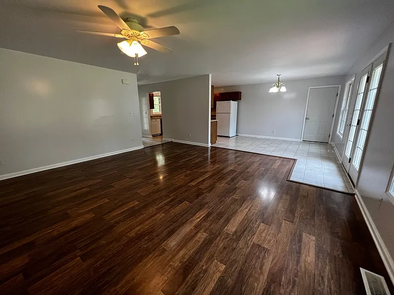 596 Landing Rd — Photo 4