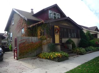 1019 72nd St, Kenosha, WI 53143