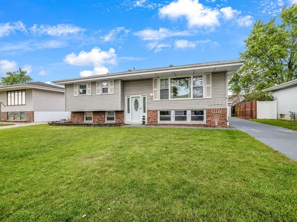 824 Polk Ave, Dyer, IN 46311