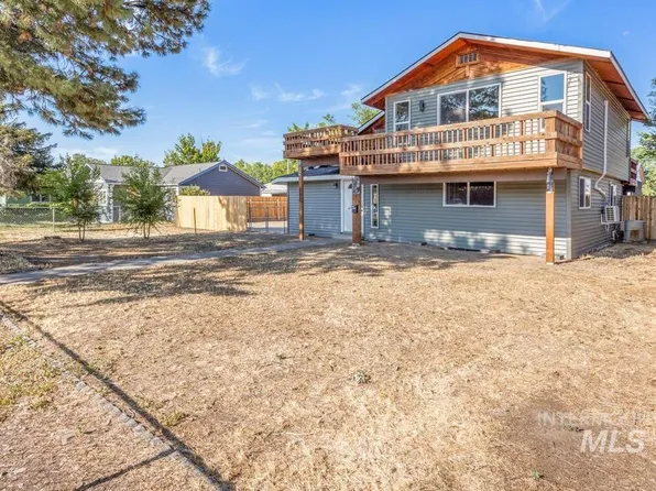 265 S 11 E, Mountain Home, ID 83647