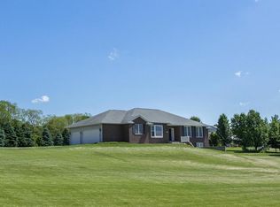 4250 Plumberry Rd, Ely, IA 52227