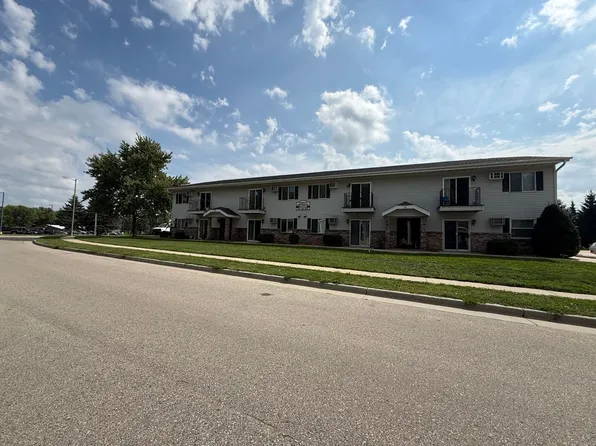 James, 181-219 James St #181-6, Slinger, WI 53086